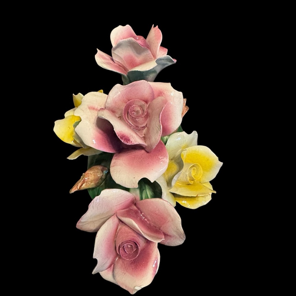 Vintage Capodimonte Italy Porcelain Flower Bouquet in Basket - Picture 6 of 14